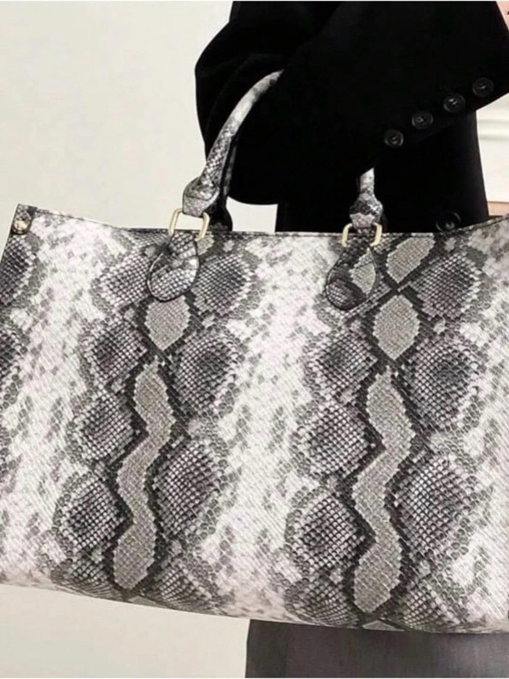 SHEIN Gray and Black Faux Snake-Print Tote